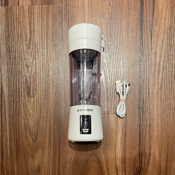 BlendJet Kitchen Blendjet White Portable Rechargeable Blender